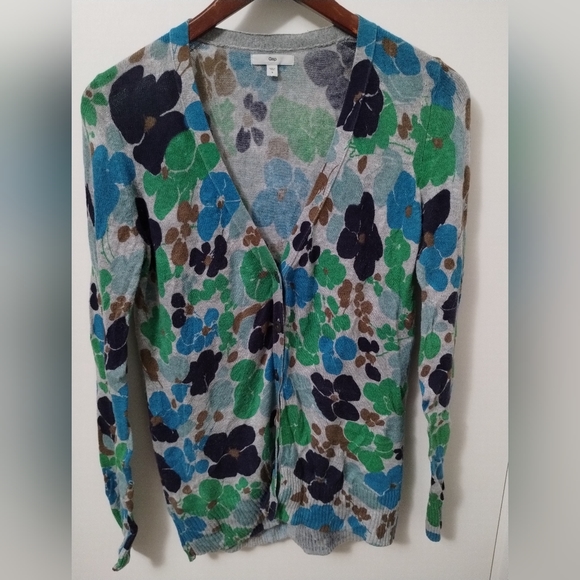 Gap Floral Cardigan Sweater - Picture 11 of 16